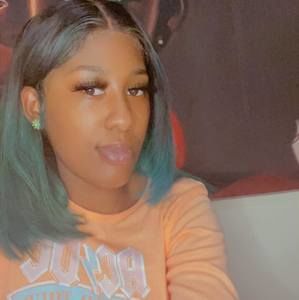 Meet your Posher, Myashia